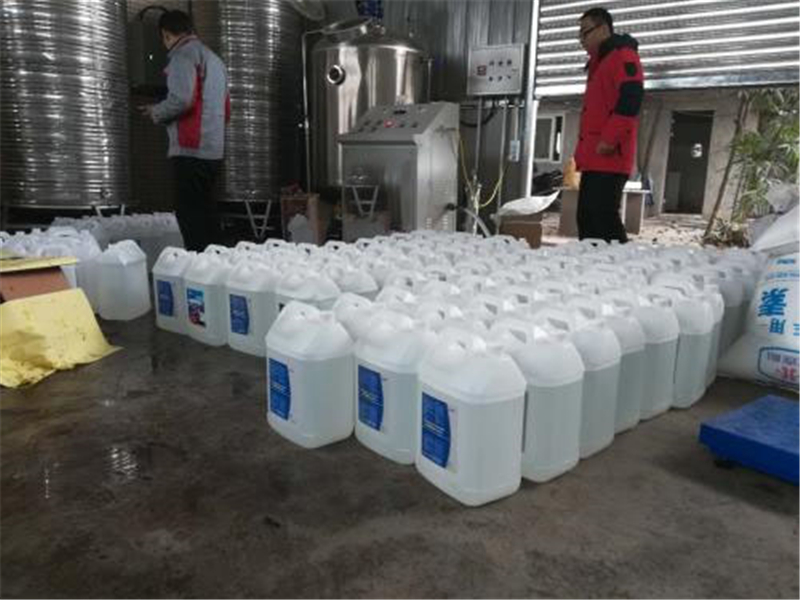 车用尿素溶液生产.jpg
